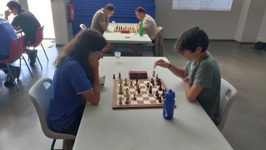 Arnaud vs Messias